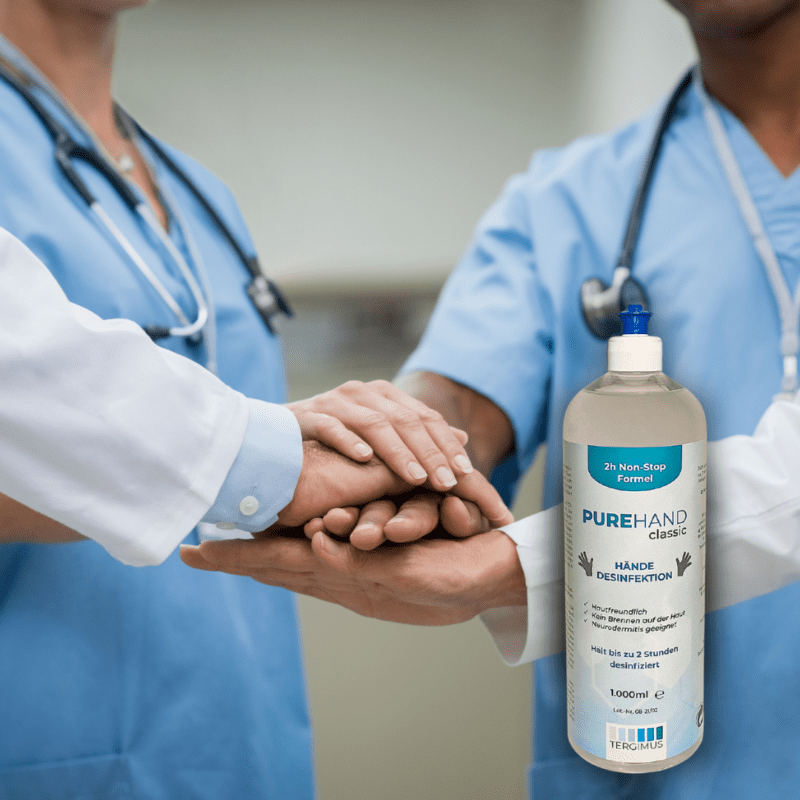 PUREHAND Classic 1000 ml Händedesinfektion im Klinikalltag mit medizinischem Personal
