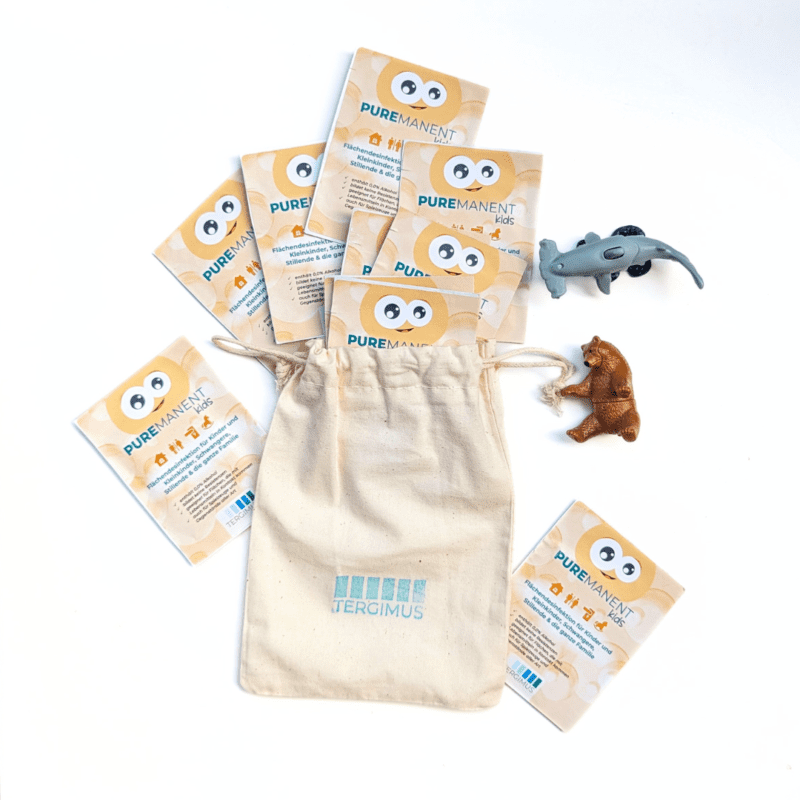 PUREMANENT Kids Sachets mit handbedrucktem Stoffbeutel und Spielfiguren